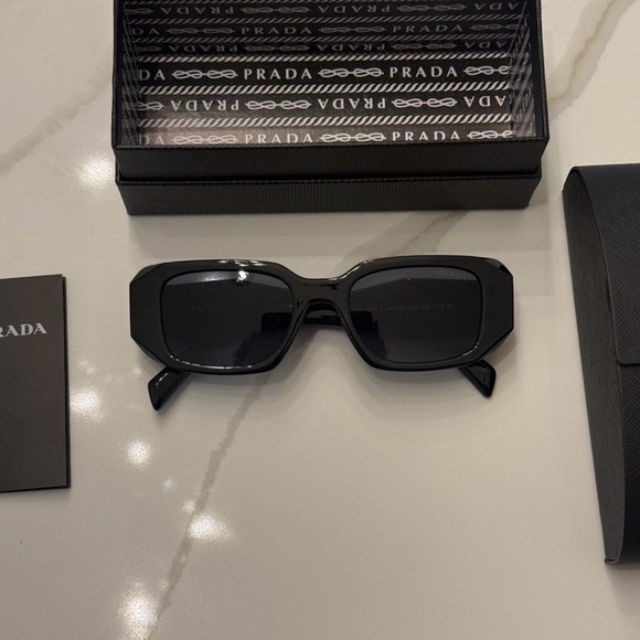 Prada Black Sunglasses - Picture 5 of 8